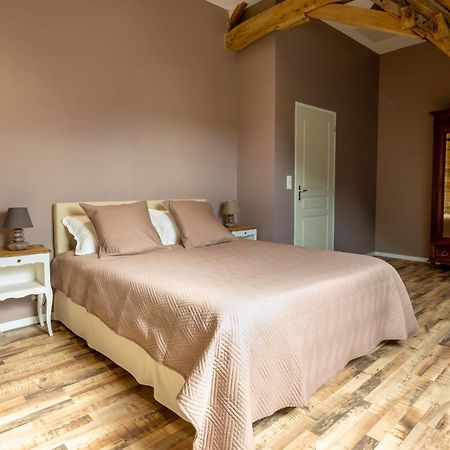 Domaine Des Grands Chenes Bed & Breakfast Preveranges Exterior photo